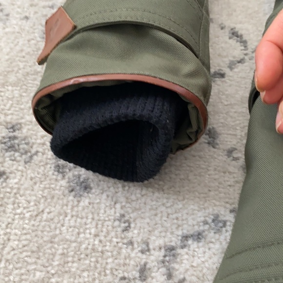 Aritzia highlander coat - Picture 5 of 8